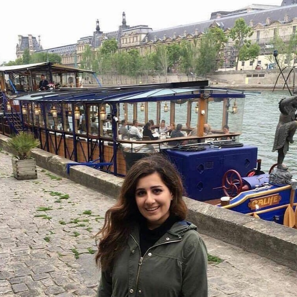 Meet your Posher, Neda